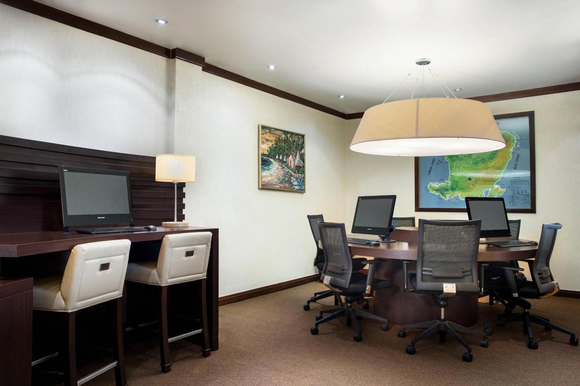 Mangsit Sheraton Senggigi Beach Resort מראה חיצוני תמונה