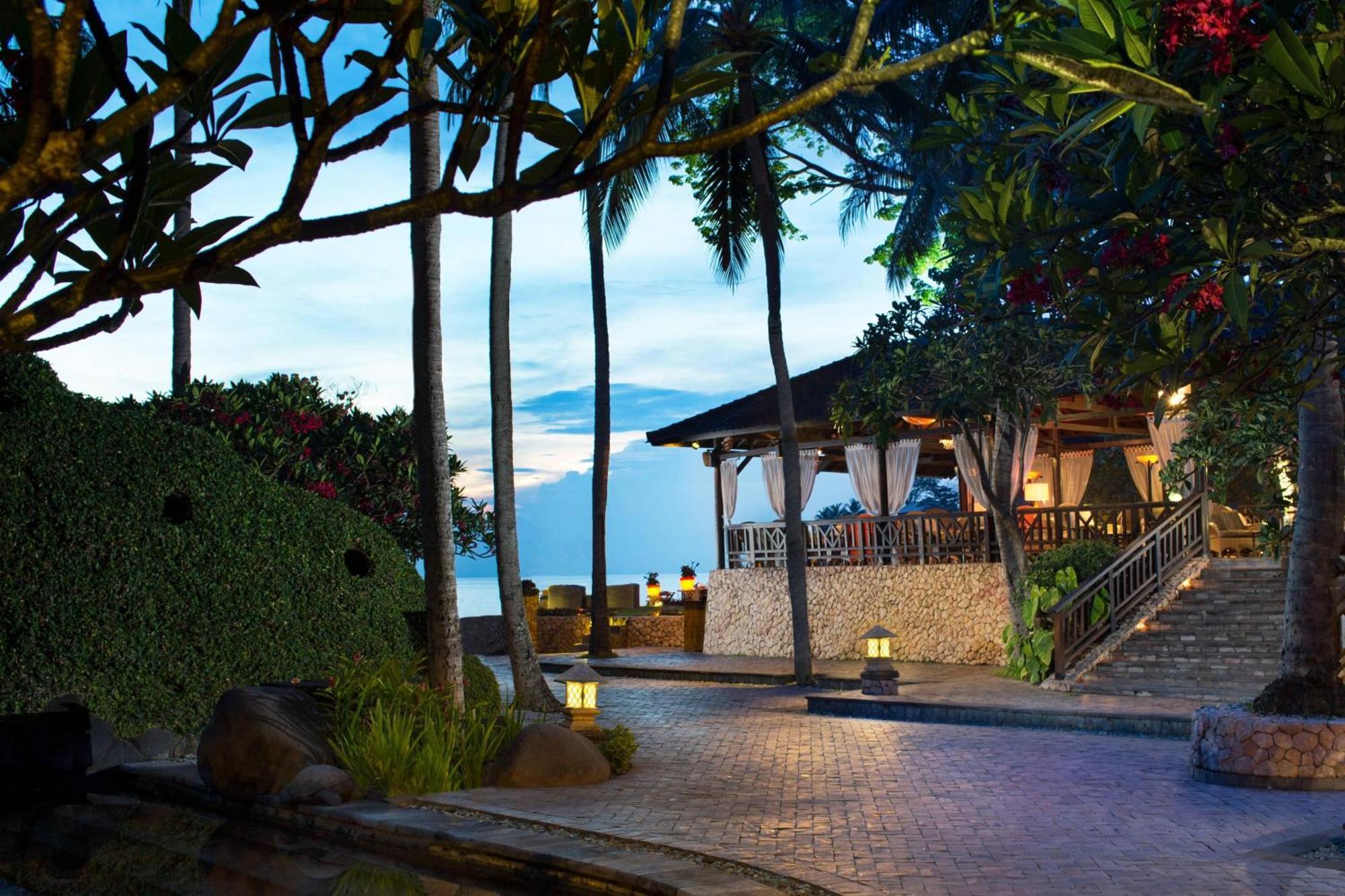 Mangsit Sheraton Senggigi Beach Resort מראה חיצוני תמונה